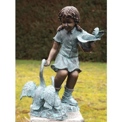 Bronzen beeld Meisje met ganzen 54x40x20cm