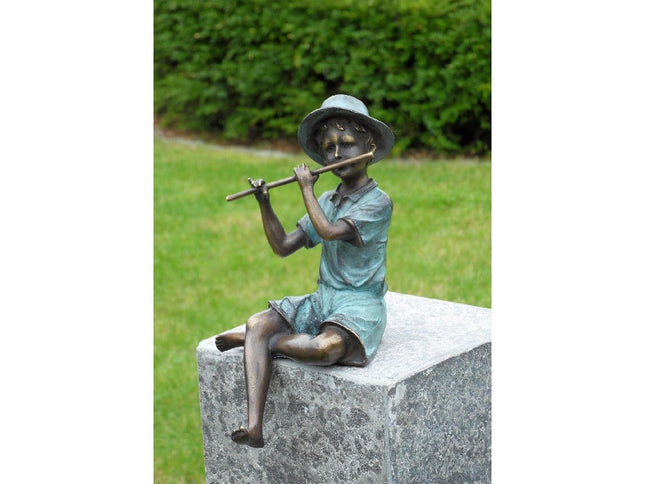 Bronzen beeld Jongen met fluit 20x10x12cm