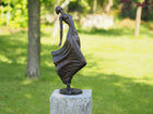 Bronzen beeld Vrouw achterover gebogen 57x14x27cm