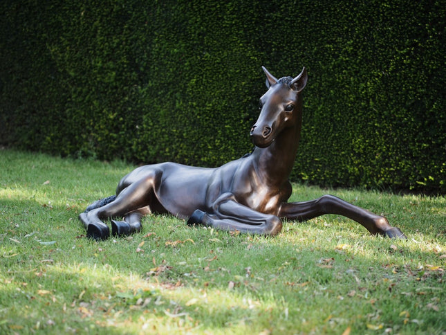 Bronzen beeld Liggend Paard 78x110x185cm