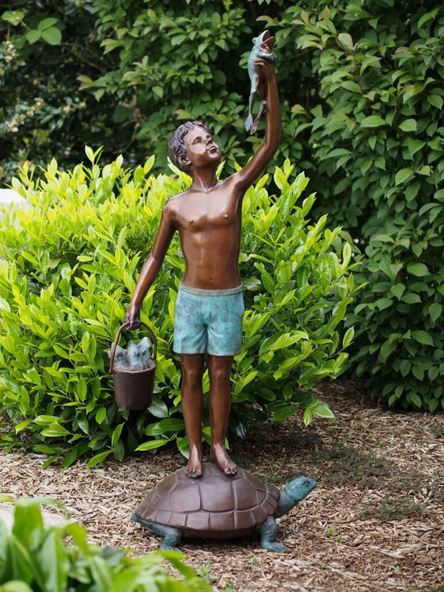 Bronzen beeld Jongen op schildpad 143x40x52cm