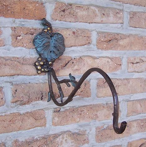 Bronzen beeld Bronzen haak 20x8x29cm