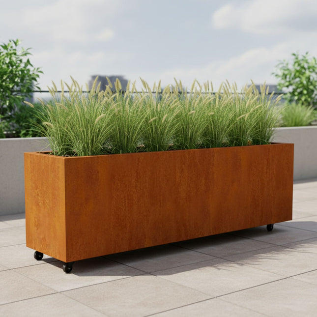 Langwerpige cortenstalen plantenbak met wielen 200x50x60 cm