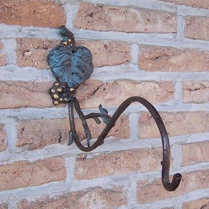 Bronzen beeld Bronzen haak 20x8x29cm - Doika - Bronzen beeld - Doika - 5410807072097 - KY7209V