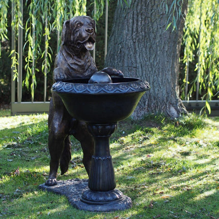 Bronzen beeld Hond met fontein 115x60x100cm 65kg - Doika - Bronzen beeld - Doika - 5410807014356 - B1435