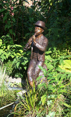 Bronzen beeld Jongen met fluit groot model 148x50x65cm 68kg - Doika - Bronzen beeld - Doika - 5410807106037 - B603L