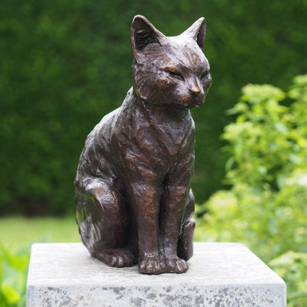Bronzen beeld Kat 27x12x19cm - Doika - Bronzen beeld - Doika - 5410807014028 - BS1402B
