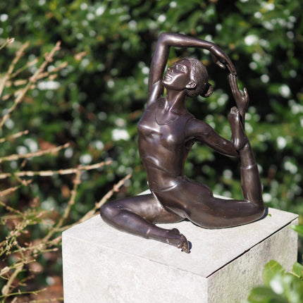 Bronzen beeld Yoga Meisje Zittend 33x21x24cm - Doika - Bronzen beeld - Doika - 5410807014950 - BS1495B