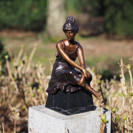 Bronzen beeld Zittende vrouw 0x0x0cm - Doika - Bronzen beeld - Doika - 5410807044629 - BS4462B
