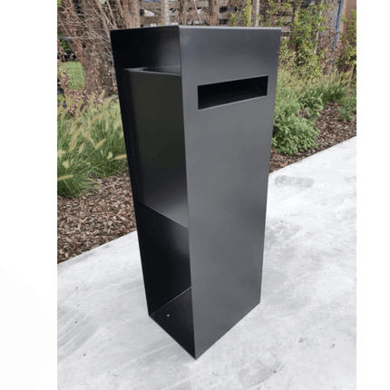 Buzón negro GB017 con recogida trasera (RAL 9005)